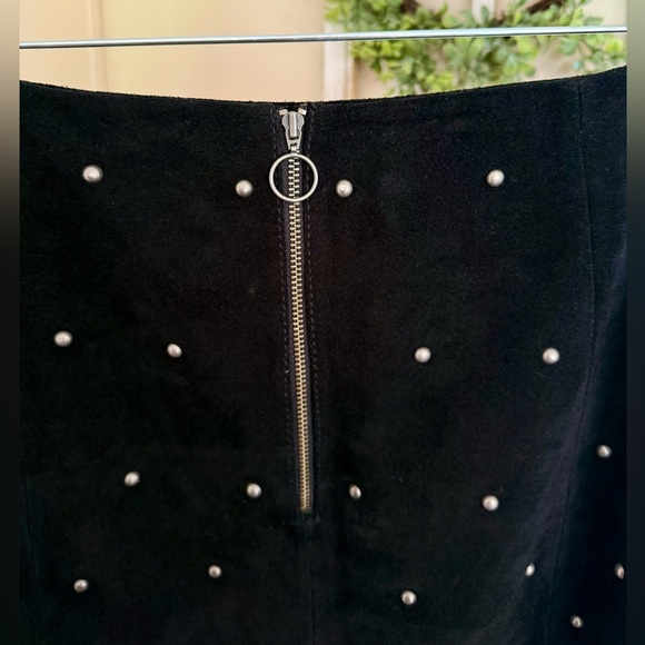 Free People 100% Real Genuine Suede Leather Studded Scalloped Mini Skirt Sz 10 - Picture 4 of 9